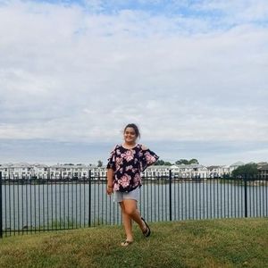 Meet your Posher, Paula